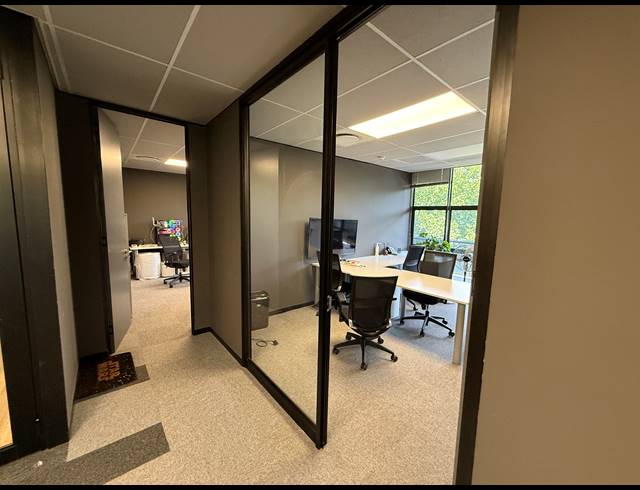 342M² OFFICE TO LET IN MELROSE ESTATE